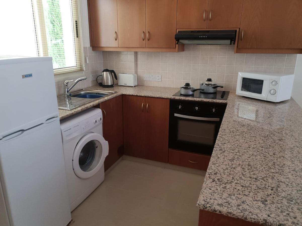 Ground Floor One Bedroom Apartment, Vanessa Complex Peyia Extérieur photo